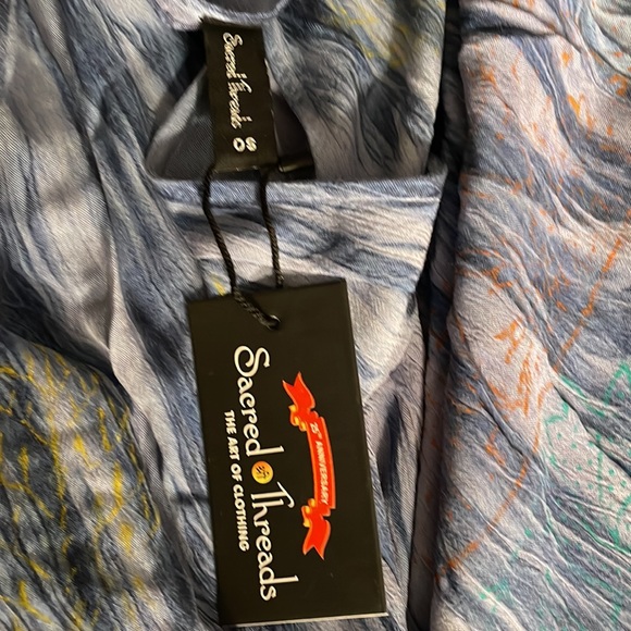 NWT. Sacred Threads Blouse/Tunic. ONESIZE. BL/RD7. 222413A - Picture 4 of 5